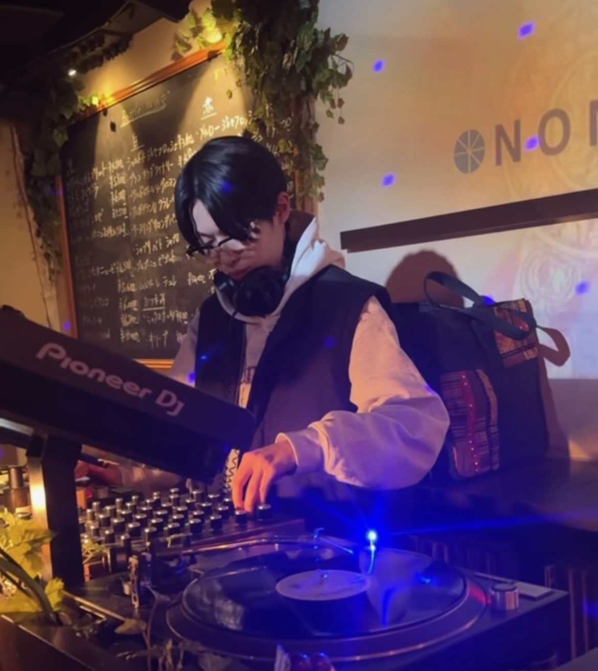 PENTHOUSE GROOVEイベントのDJプレイ写真3