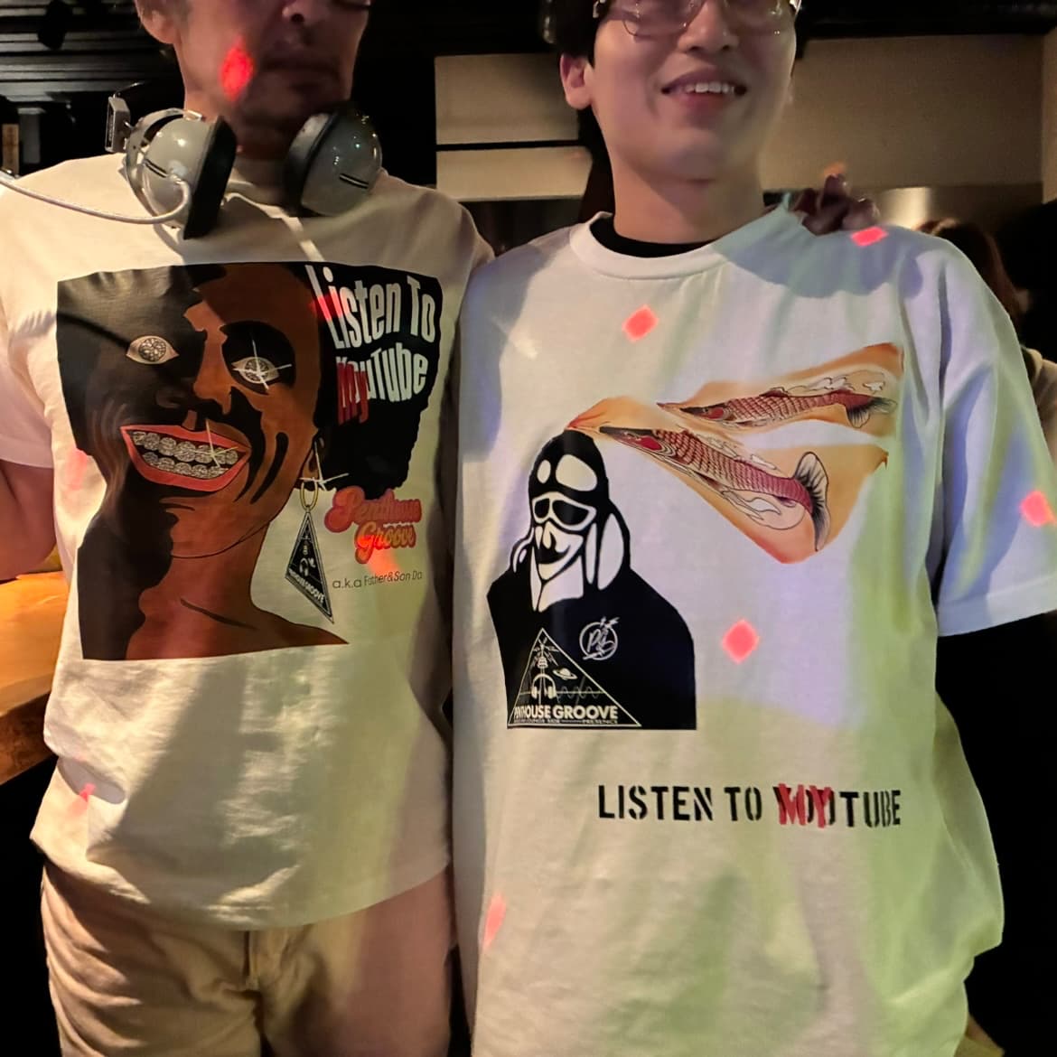 PENTHOUSE GROOVE Tシャツを着た父子のツーショット